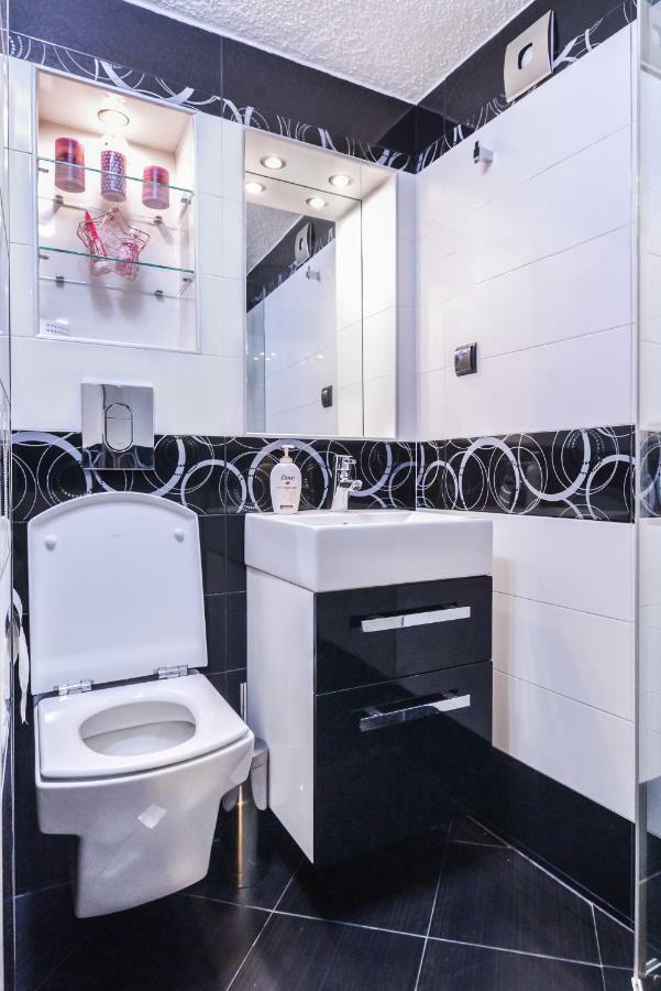 Extravaganzzo - Super Central One Bedroom Modern Apartment By Flat Mаnager Sofia Exteriör bild