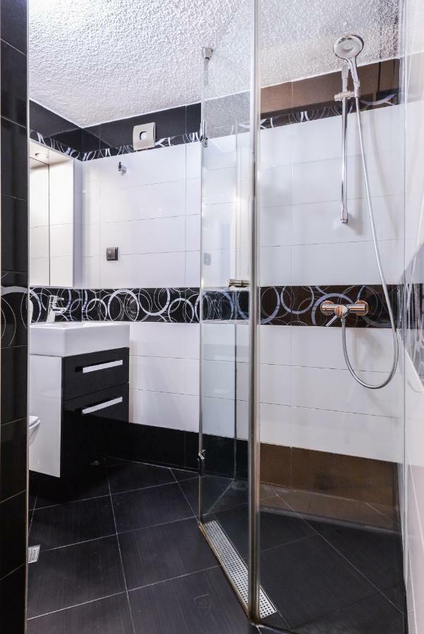 Extravaganzzo - Super Central One Bedroom Modern Apartment By Flat Mаnager Sofia Exteriör bild