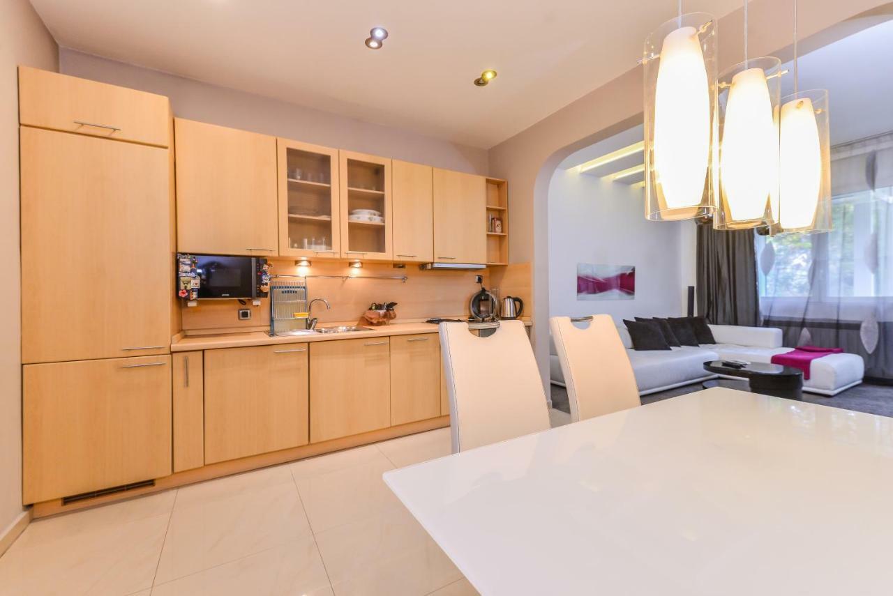 Extravaganzzo - Super Central One Bedroom Modern Apartment By Flat Mаnager Sofia Exteriör bild